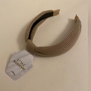 Madison Tyler NWT VTG 90s Style Knitted Ribbed Top Knot Comfort Headband Tan OS